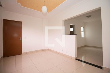 Sala de apartamento para alugar com 2 quartos, 60m² em Quadras Econômicas Lúcio Costa (guará), Brasília