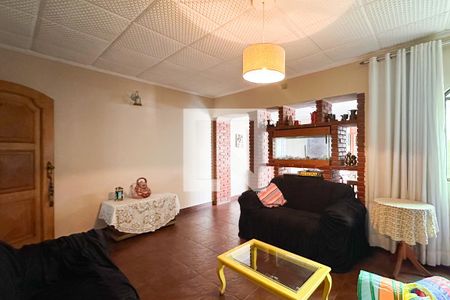 Sala de Estar de casa à venda com 4 quartos, 247m² em Jardim Sao Luis, São Bernardo do Campo