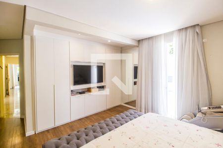 Suíte master de casa de condomínio à venda com 5 quartos, 450m² em Residencial Nove (alphaville), Santana de Parnaíba