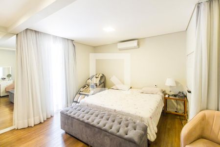 Suíte master de casa de condomínio à venda com 5 quartos, 450m² em Residencial Nove (alphaville), Santana de Parnaíba