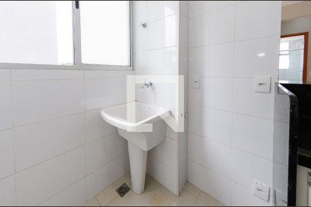 Cozinha de apartamento à venda com 2 quartos, 52m² em Cinquentenario, Belo Horizonte