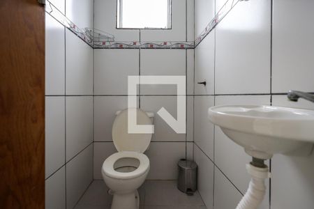 Lavabo de casa para alugar com 2 quartos, 56m² em Jardim Nadir, São Paulo