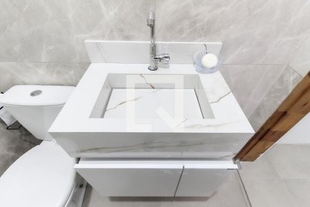 Banheiro de casa para alugar com 1 quarto, 40m² em Vila Itaim, São Paulo