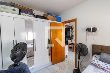 Quarto 1 de casa de condomínio à venda com 2 quartos, 49m² em Restinga, Porto Alegre