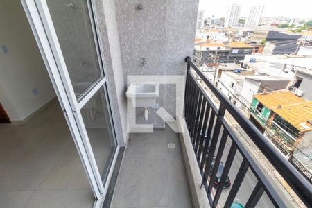 Varanda e área de serviço de kitnet/studio para alugar com 1 quarto, 25m² em Vila Carrão, São Paulo