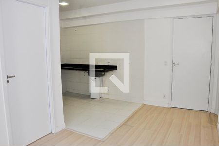 Detalhe - Sala e Sala de Jantar de apartamento para alugar com 2 quartos, 44m² em Vila Albertina, São Paulo