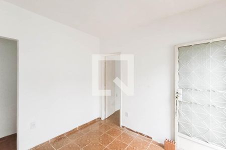 Sala de casa para alugar com 1 quarto, 35m² em Paciência, Rio de Janeiro