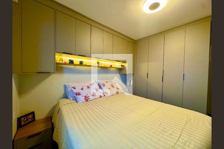 Quarto 1 de apartamento à venda com 2 quartos, 53m² em Jardim Vila Galvao, Guarulhos