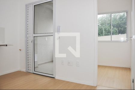 Detalhe - Sala e Cozinha de apartamento para alugar com 2 quartos, 28m² em Jardim Jaragua (sao Domingos), São Paulo