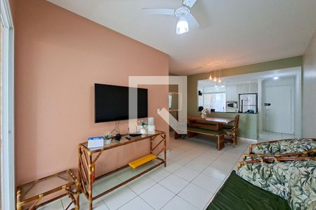 Sala de apartamento para alugar com 2 quartos, 70m² em Nova Mirim, Praia Grande