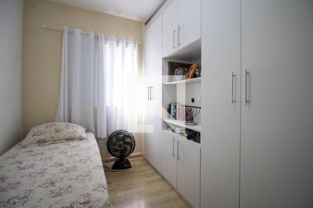 Quarto de apartamento à venda com 2 quartos, 109m² em Jardim Henriqueta, Taboão da Serra