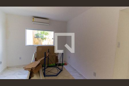 Casa de Condomínio para alugar com 5 quartos, 295m² em Santa Barbara, Niterói