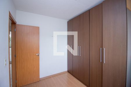 Quarto 1 de apartamento para alugar com 2 quartos, 45m² em Chacaras Reunidas Santa Terezinha, Contagem