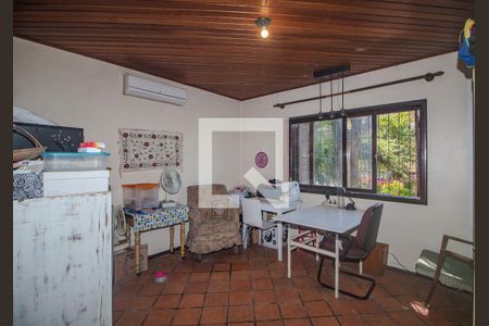 Suite de casa para alugar com 7 quartos, 280m² em Tristeza, Porto Alegre