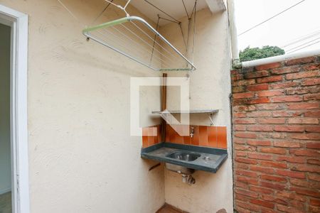 Lavanderia de casa de condomínio para alugar com 2 quartos, 80m² em Jaguaré, São Paulo