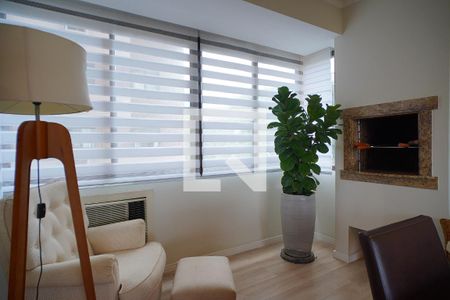 Sala de jantar de apartamento para alugar com 3 quartos, 131m² em São João, Porto Alegre