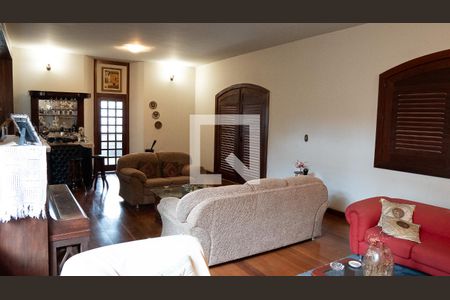 Casa à venda com 5 quartos, 850m² em Bandeirantes (pampulha), Belo Horizonte