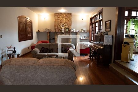 Casa à venda com 5 quartos, 850m² em Bandeirantes (pampulha), Belo Horizonte