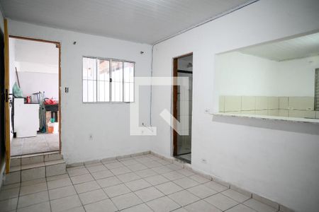 Sala de casa para alugar com 2 quartos, 60m² em Vila Liviero, São Paulo