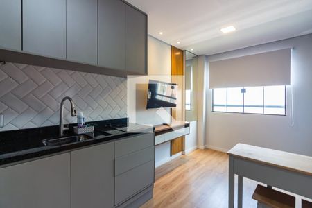 Sala e Cozinha de apartamento para alugar com 1 quarto, 24m² em Bonfim, Osasco