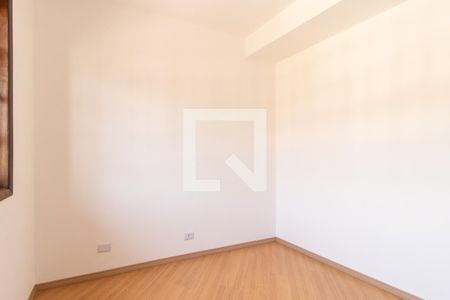 Quarto 1 de casa de condomínio para alugar com 4 quartos, 175m² em Xaxim, Curitiba