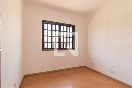 Quarto 1 de casa de condomínio para alugar com 4 quartos, 175m² em Xaxim, Curitiba