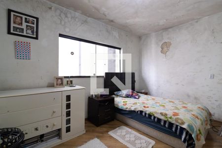 Suíte 1 de casa à venda com 5 quartos, 300m² em Vila Pierina, São Paulo