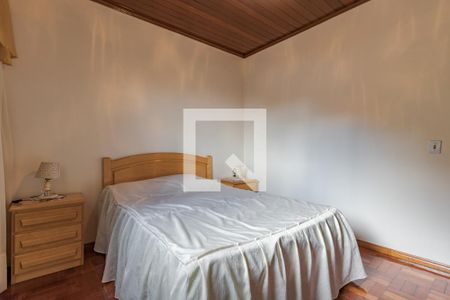 Quarto de casa para alugar com 4 quartos, 270m² em Morro Santana, Porto Alegre