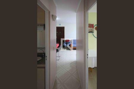 Corredor de apartamento à venda com 3 quartos, 60m² em Jardim Ibitirama, São Paulo