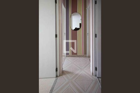 Corredor de apartamento à venda com 3 quartos, 60m² em Jardim Ibitirama, São Paulo