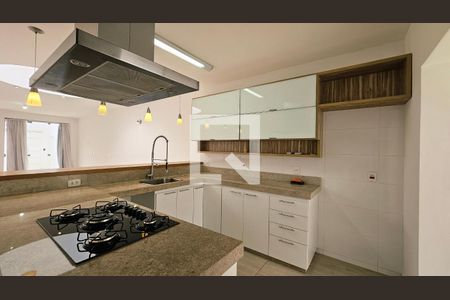 Casa à venda com 3 quartos, 150m² em Jardim das Samambaias, Jundiaí