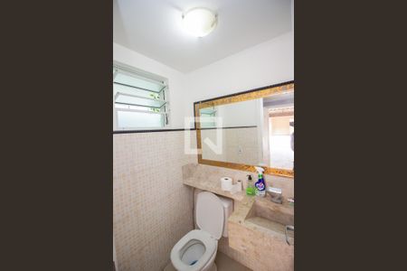 Lavabo de casa de condomínio para alugar com 4 quartos, 125m² em Cabral, Contagem