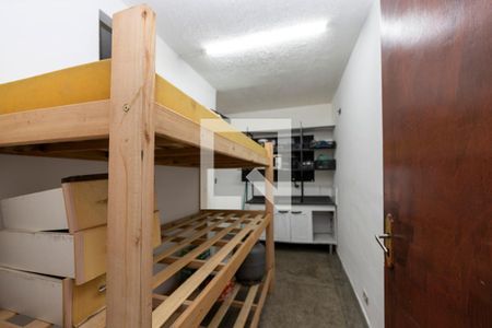 Quarto de apartamento para alugar com 2 quartos, 42m² em Vila Pouso Alegre, Barueri