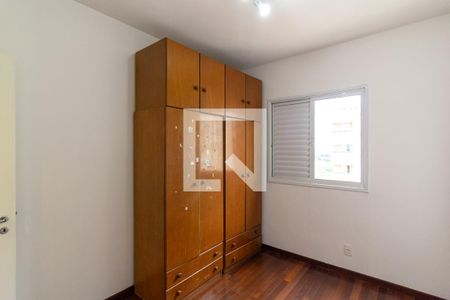 Quarto 1 de apartamento para alugar com 3 quartos, 74m² em Interlagos, São Paulo