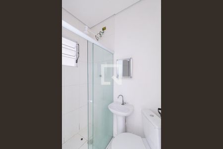 Banheiro de casa para alugar com 1 quarto, 45m² em Jardim Lice, Carapicuíba