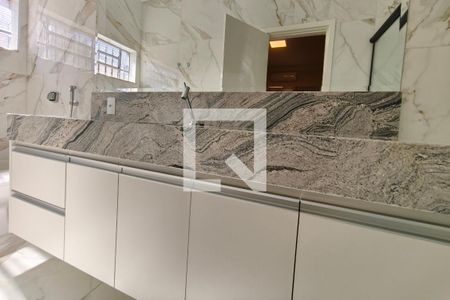 Banheiro Suíte de casa para alugar com 3 quartos, 186m² em Vila Anhanguera, Campinas