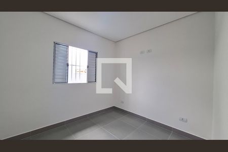 Quarto 2 de casa para alugar com 2 quartos, 55m² em Jardim do Estádio, Santo André
