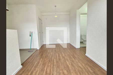 Sala de apartamento para alugar com 2 quartos, 45m² em Jardim São Luís, São Paulo