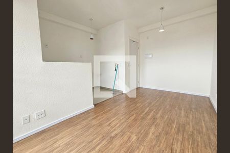 Sala de apartamento para alugar com 2 quartos, 45m² em Jardim São Luís, São Paulo