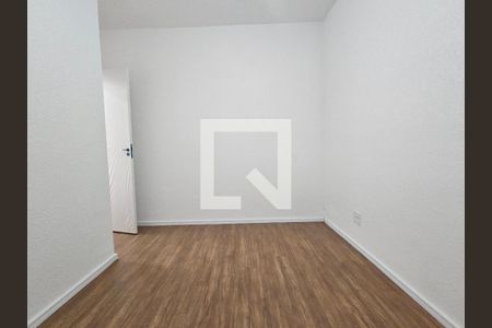 Quarto 1 de apartamento para alugar com 2 quartos, 45m² em Jardim São Luís, São Paulo