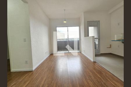 Sala de apartamento para alugar com 2 quartos, 45m² em Jardim São Luís, São Paulo