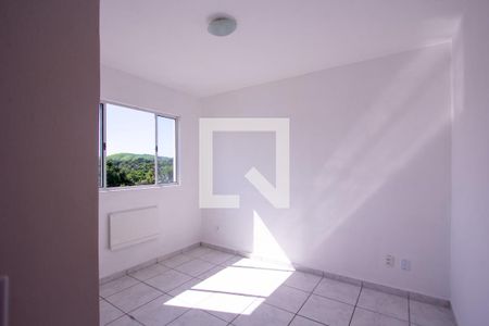 Quarto 2 de apartamento para alugar com 2 quartos, 76m² em Tribobó, São Gonçalo