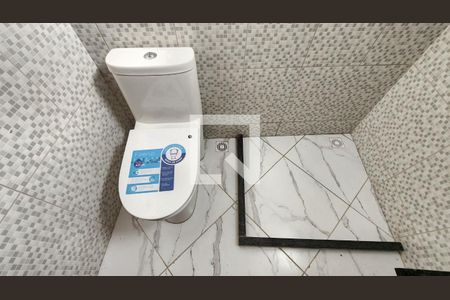 Banheiro de apartamento para alugar com 1 quarto, 45m² em Brotas, Salvador