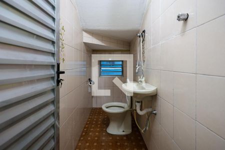Banheiro de casa para alugar com 1 quarto, 50m² em Jardim Oliveiras, Taboão da Serra