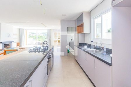 Cozinha de casa para alugar com 3 quartos, 350m² em Jardim Sabará, Porto Alegre