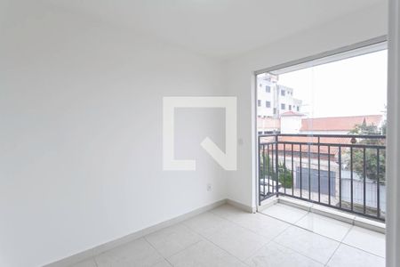 Quarto de apartamento à venda com 2 quartos, 91m² em Arvoredo, Contagem