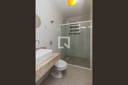 Banheiro 1 de apartamento para alugar com 3 quartos, 60m² em Praia de Belas, Porto Alegre