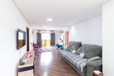 Sala de casa para alugar com 2 quartos, 130m² em Vila Silviania, Carapicuíba