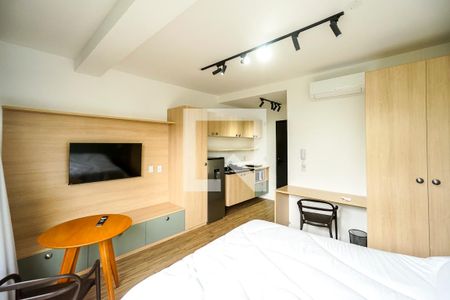 Sala quarto e cozinha de kitnet/studio para alugar com 1 quarto, 23m² em Vila Azevedo, São Paulo