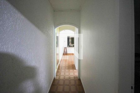 Corredor de casa para alugar com 2 quartos, 120m² em Jardim Planalto, São Paulo